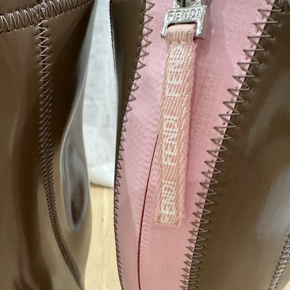 FENDI boots - Picture 6 of 11